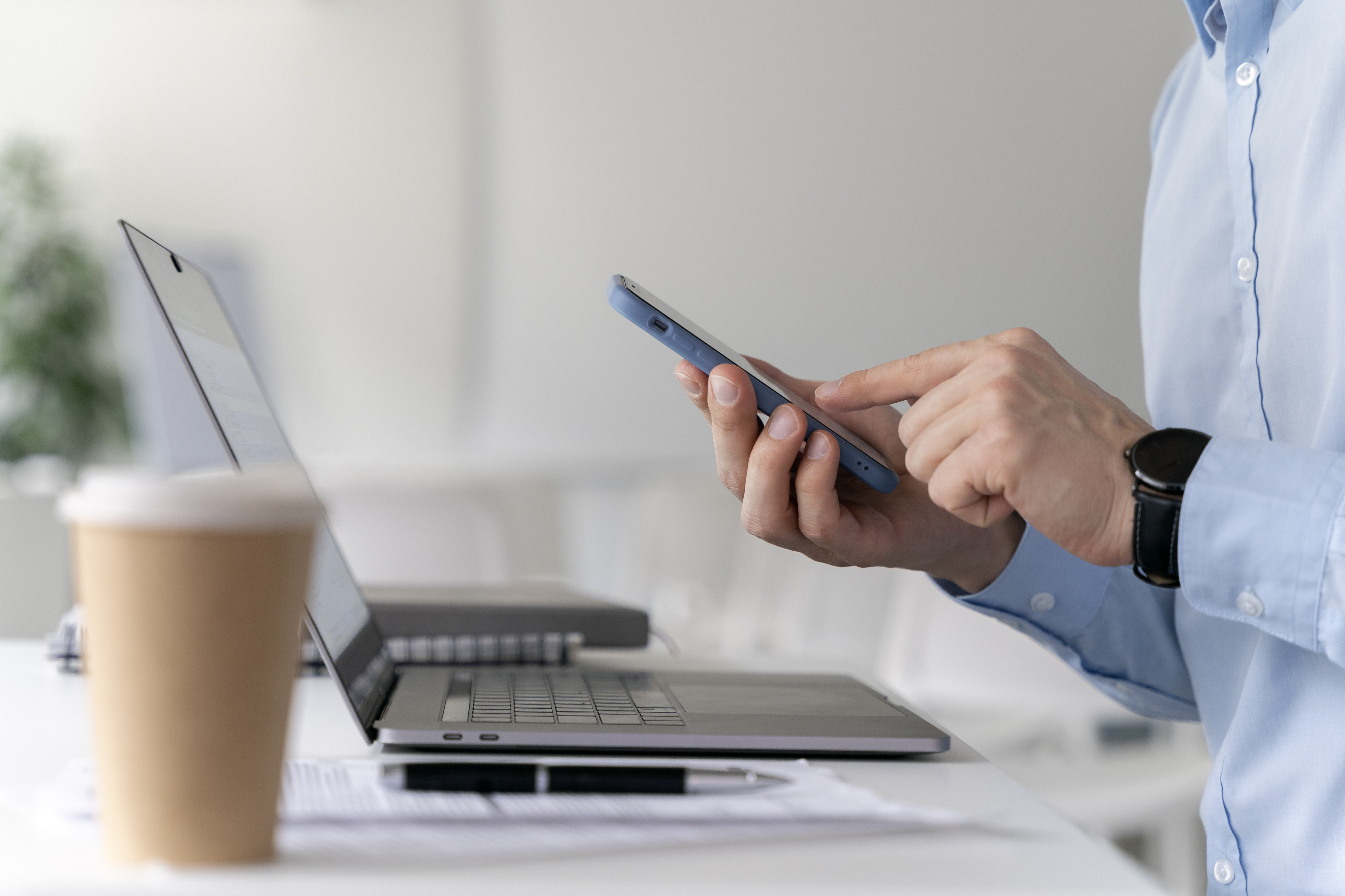 Voopty from mobile: work from anywhere in the world